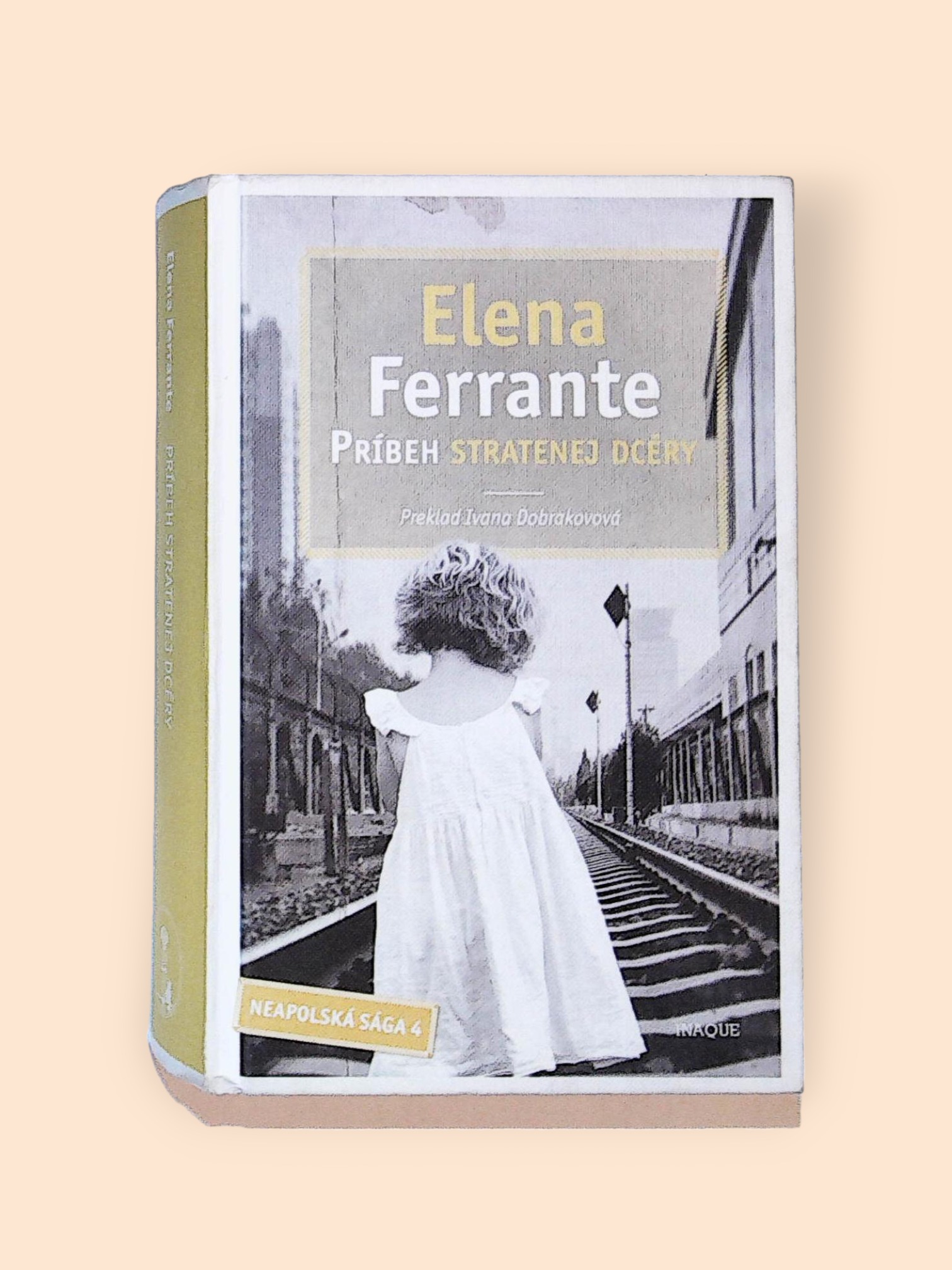 Príbeh-stratenej-dcéry-Ferrante-Elena