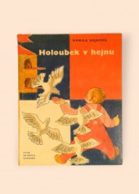 Holoubek v hejnu